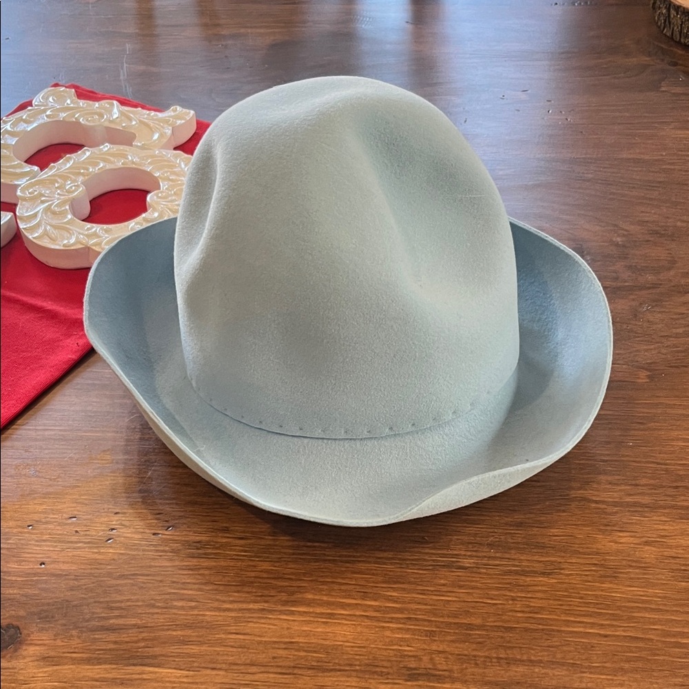 Stylish Light Gray Fedora Hat
